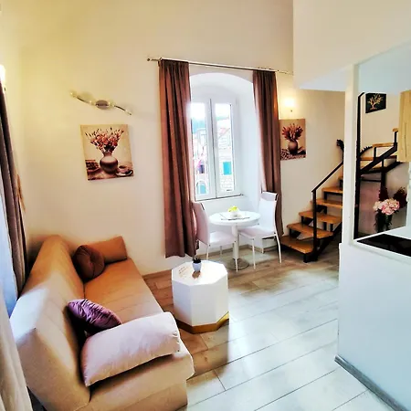 Apartment Bianchi *